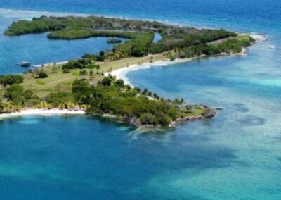 Fort Morgan Cay 2 - Roatan Day Tours